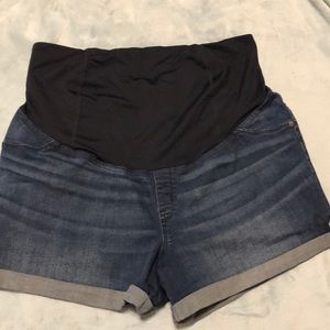 Full Panel Maternity Shorts